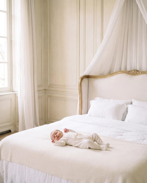 Avorio Bow Onesie